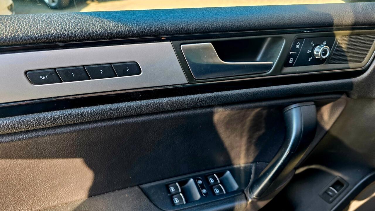 Volkswagen Touareg 3.0 TDI NESSUN LAVORO DA FARE