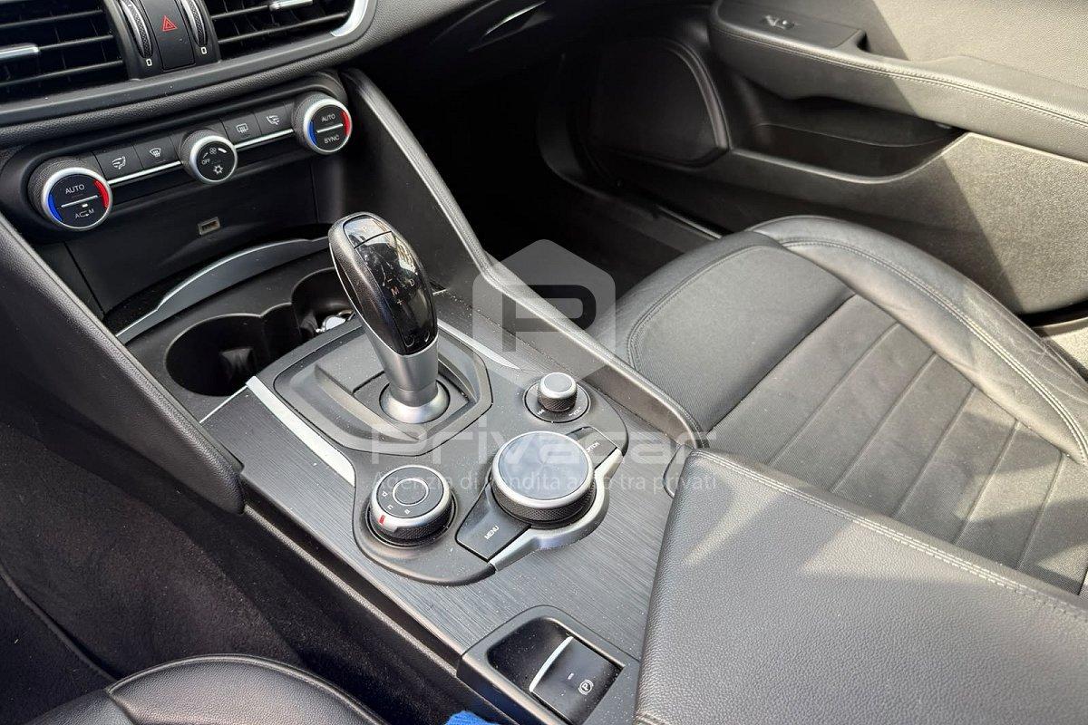 ALFA ROMEO Giulia 2.2 Turbodiesel 180 CV AT8 Super