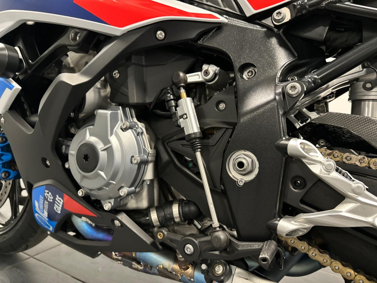 BMW M1000RR 212CV FULL CARBONIO M VERA!! PARI AL NUOVO