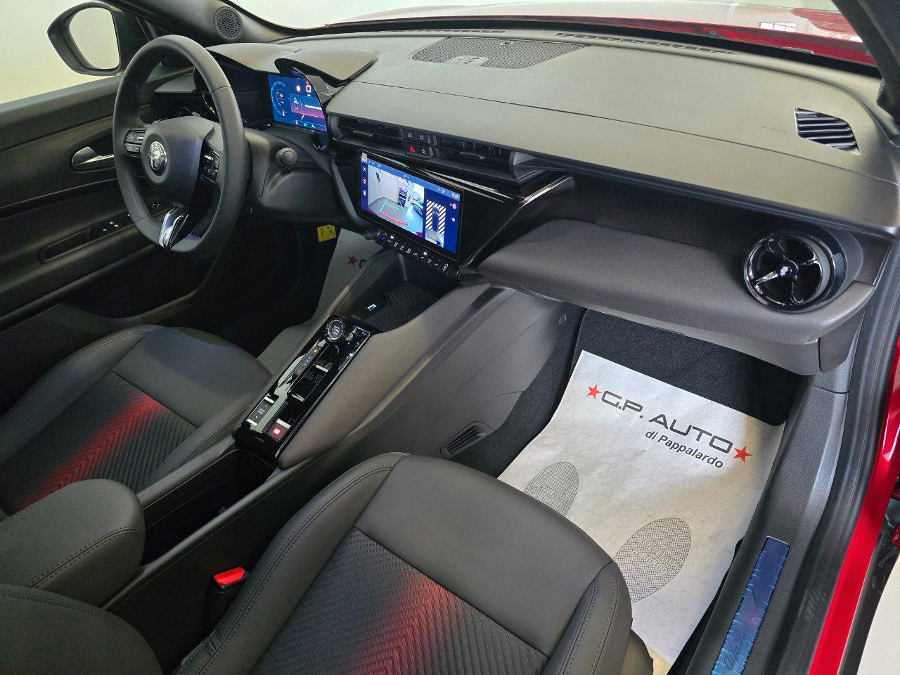 Alfa Romeo Junior 1.2 ibrida Speciale 145cv edct6