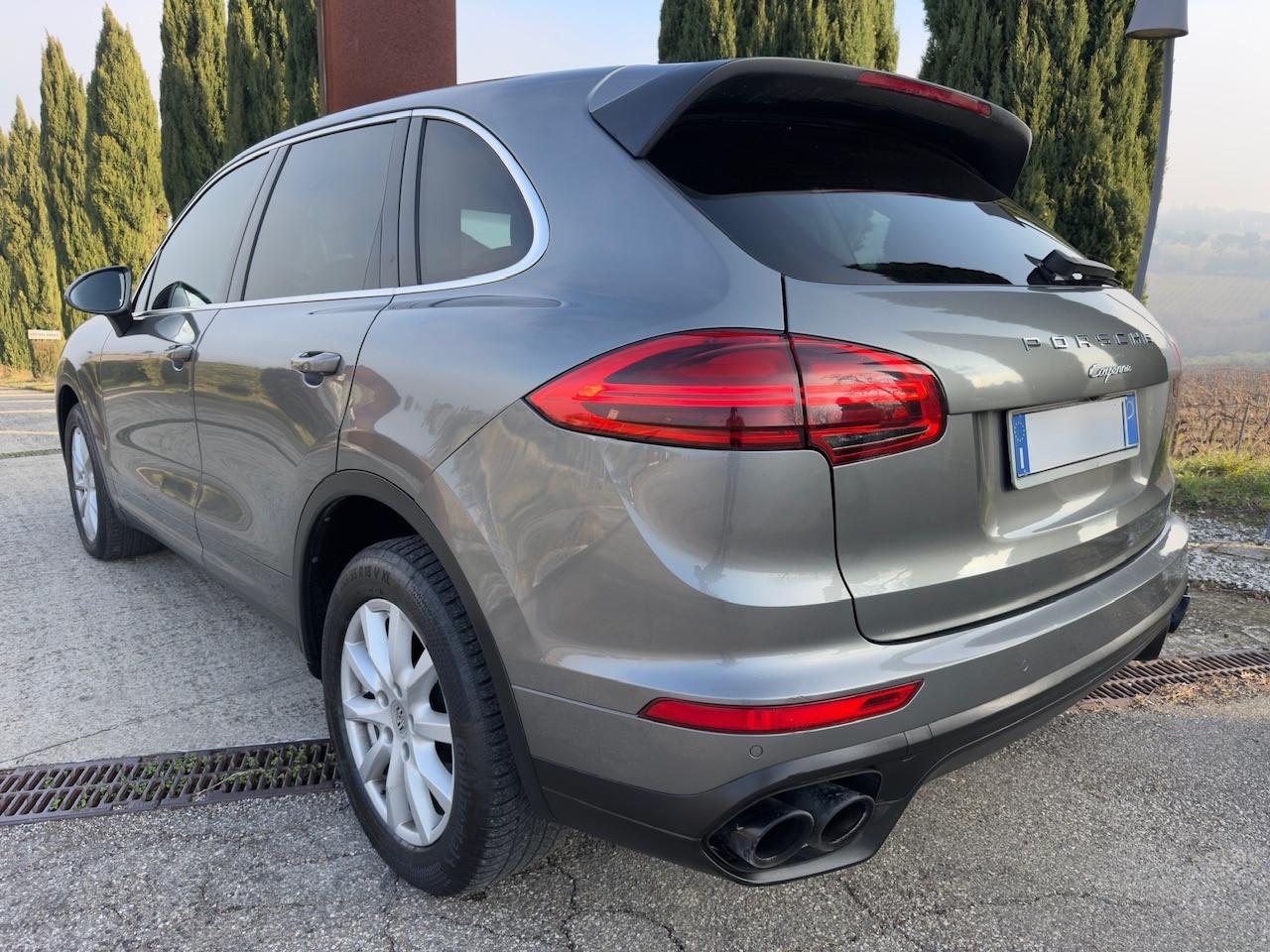 Porsche Cayenne Cayenne 3.0 Platinum Edition tiptronic ALLEST. GTS