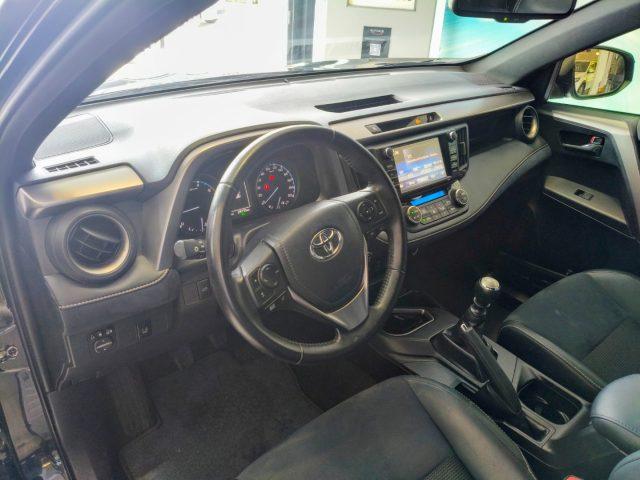 TOYOTA RAV 4 2.0 D-4D 143 Cv Lounge Pelle Navi Unico Propr.