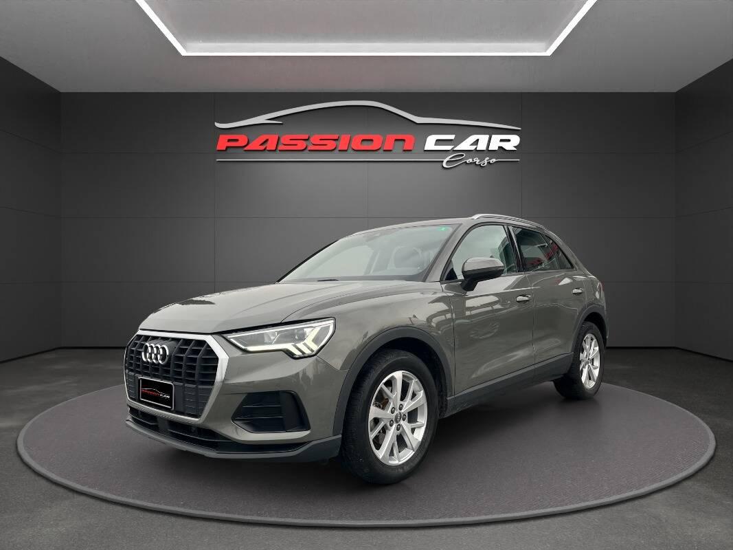Audi Q3 35 1.5 tfsi mhev Business s-tronic