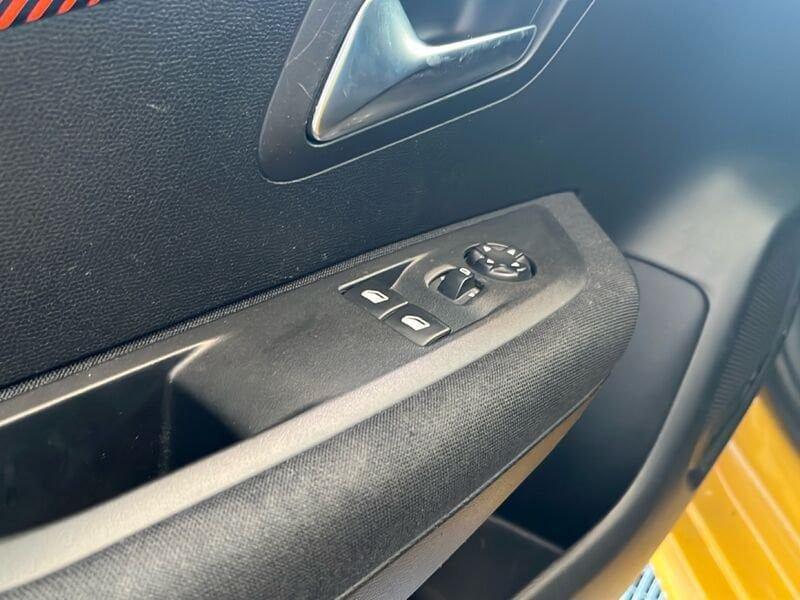 Peugeot 208 Active Pack PureTech 75 S/S