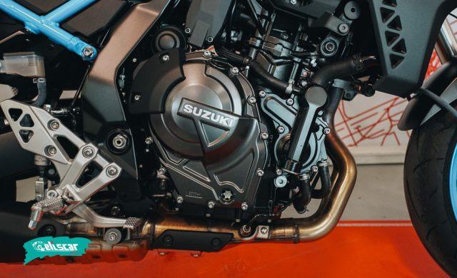 SUZUKI GSX-8S 800