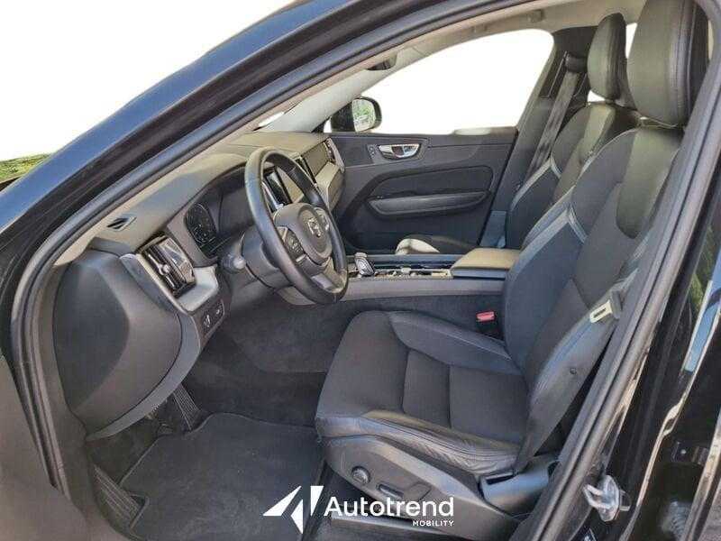 Volvo XC60 B4 197+14 CV AWD M-Hybrid Diesel Automatica Momentum