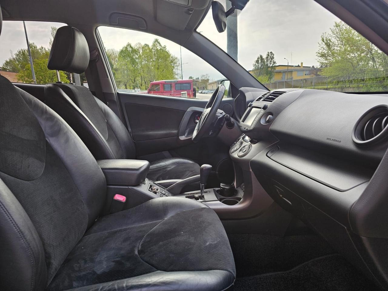 Toyota RAV4 Crossover 2.2 150cv D-Cat Executive*Pelle*Navi*Unipro*