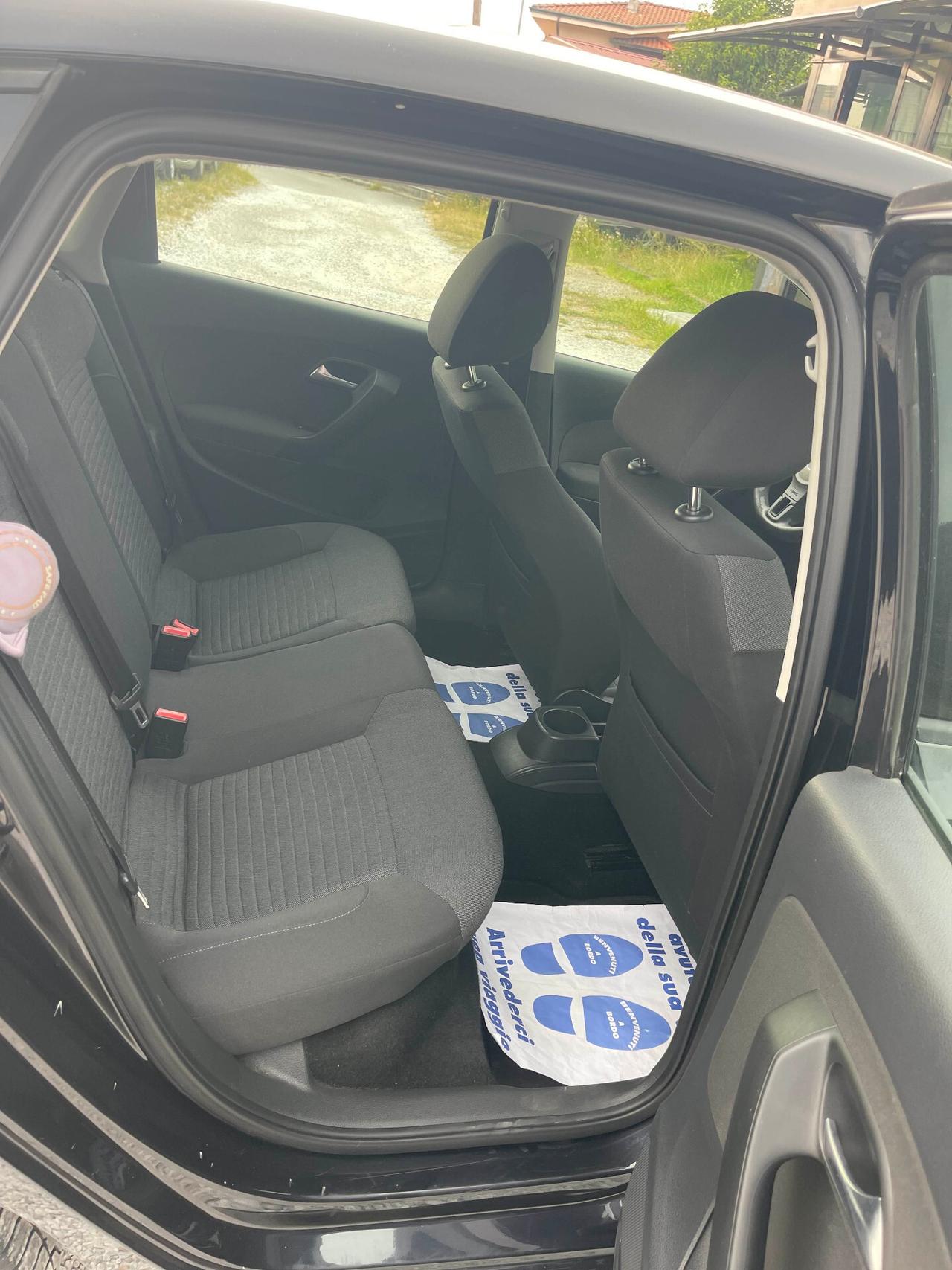 VOLKSWAGEN POLO - HIGHLINE - BLUE MOTION TECNOLOGY