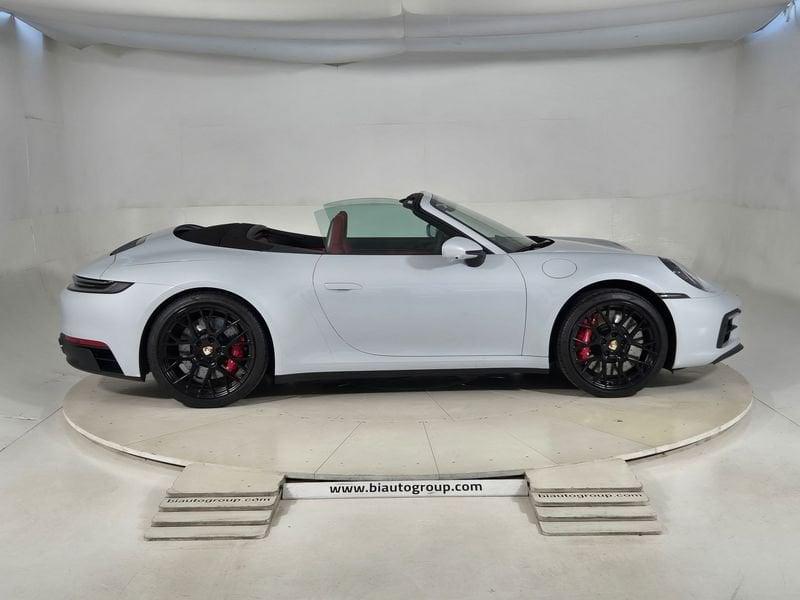 Porsche 911 992 3.0 Carrera Cabriolet