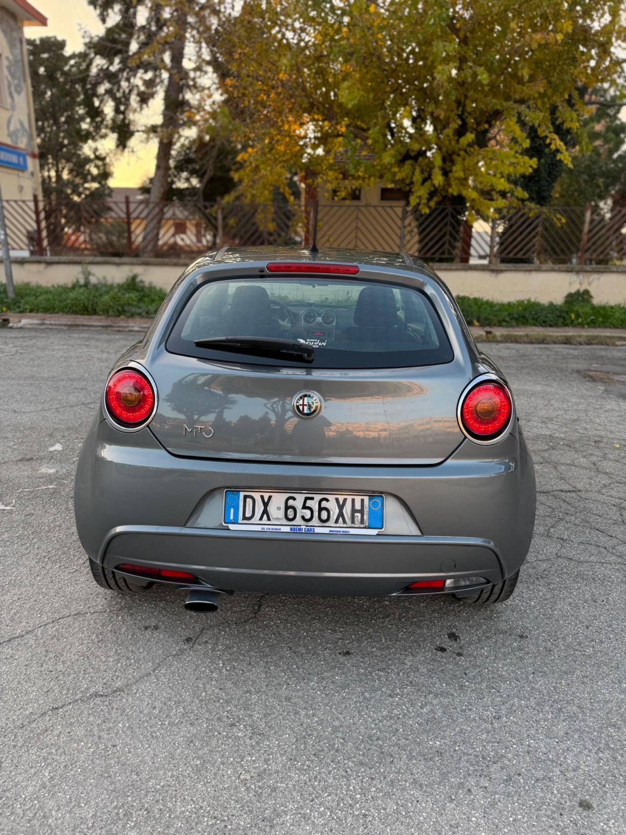 Alfa Romeo MiTo 1.6 JTDm 16V Distinctive Sport Pack