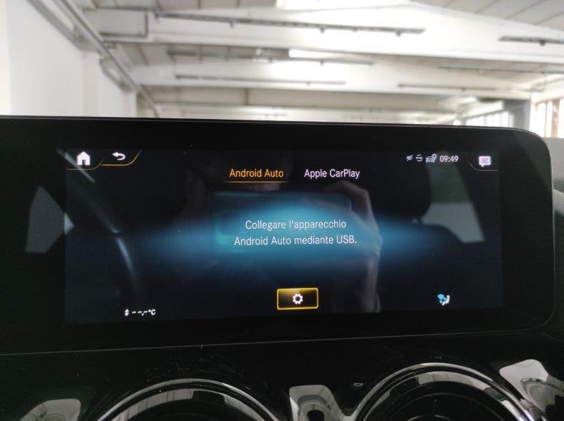 Mercedes-Benz GLA (H247) - GLA 200 Automatic Business Extra