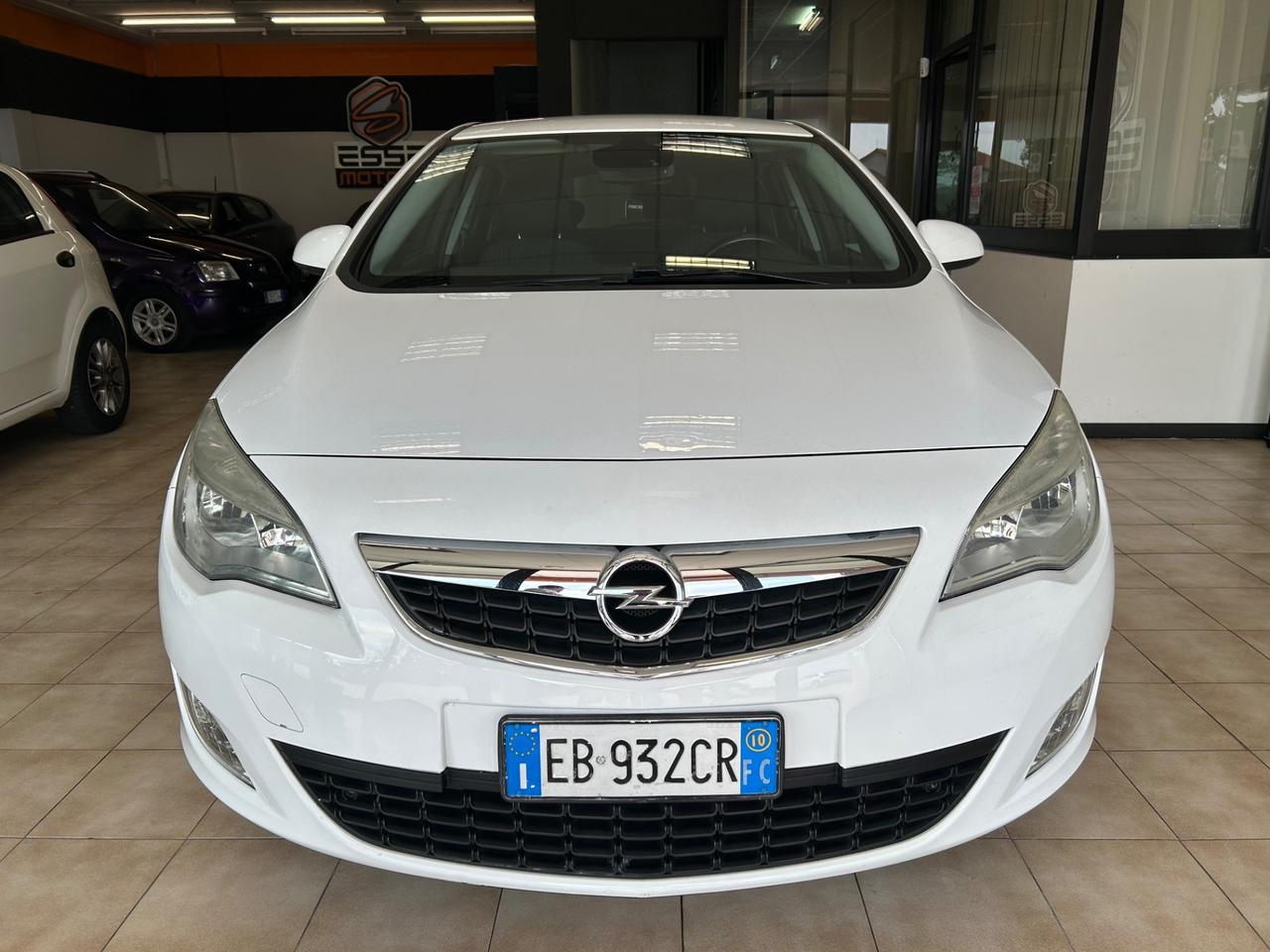 Opel Astra - 2010 1.4 GPL 100cv