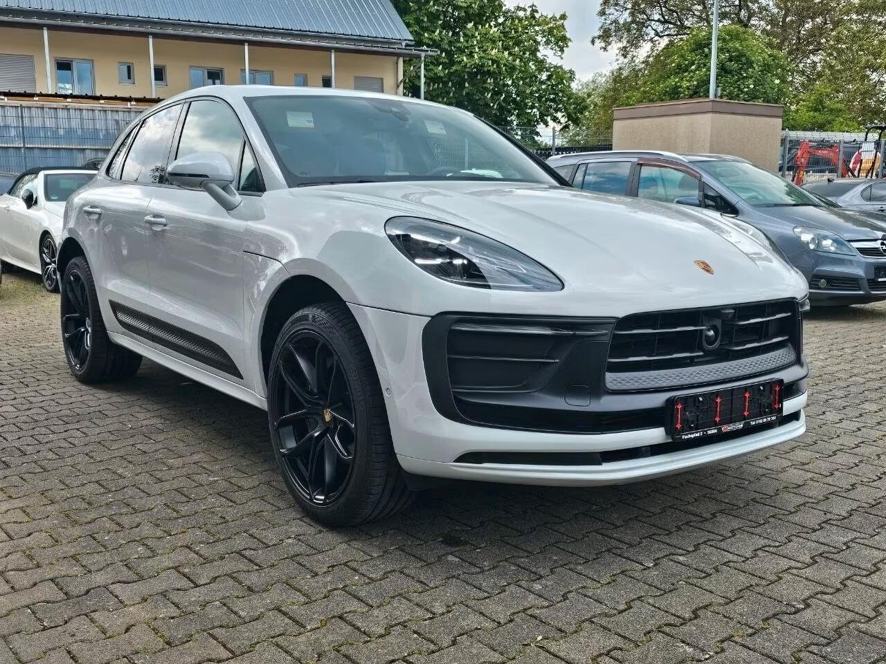 PORSCHE*MACAN*265CV*TETTO*ACC*LED*360°*BOSE*MEMORY-COMFORT*DAB+*21"*