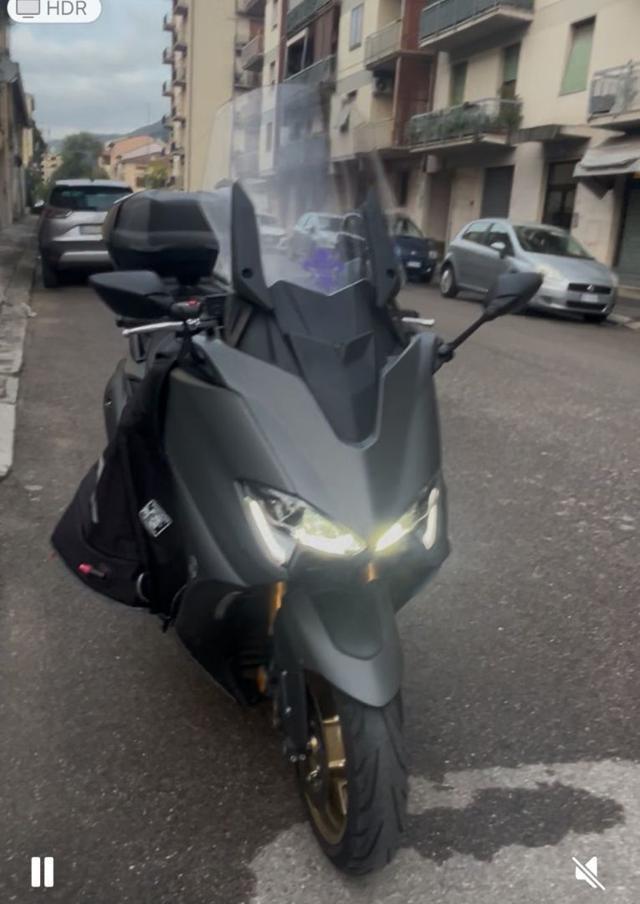 YAMAHA T-Max 560 Tech Max