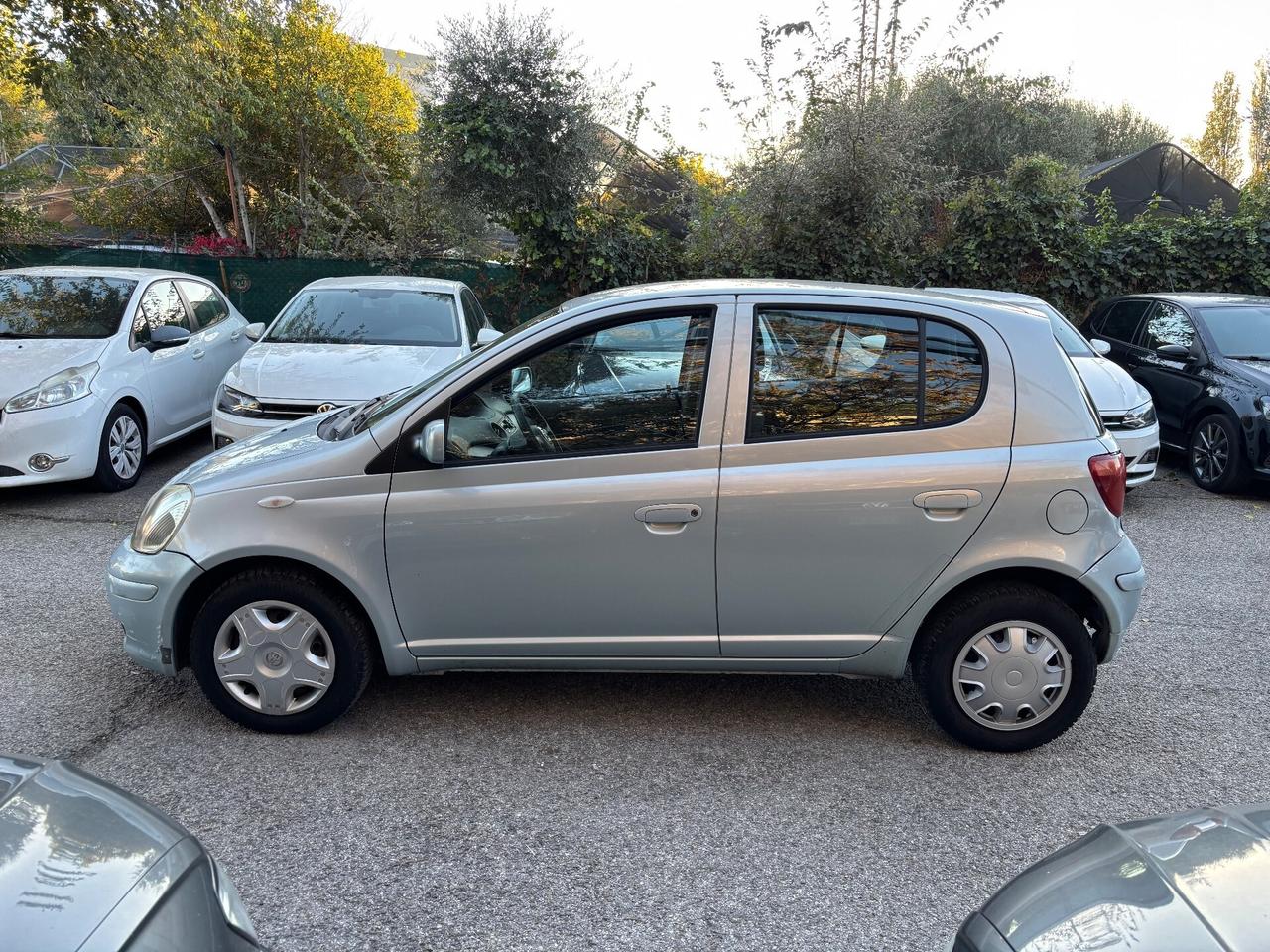 Toyota Yaris 1.0 5 porte OK NEOPATENTATI