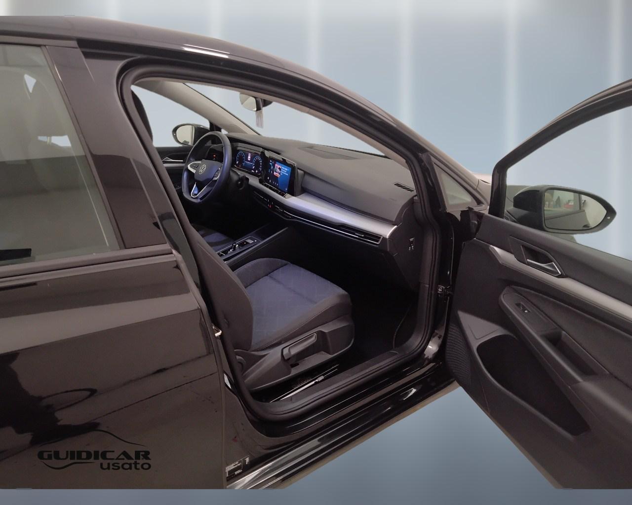VOLKSWAGEN Golf VIII 2020 - Golf 1.0 etsi evo Life 110cv dsg