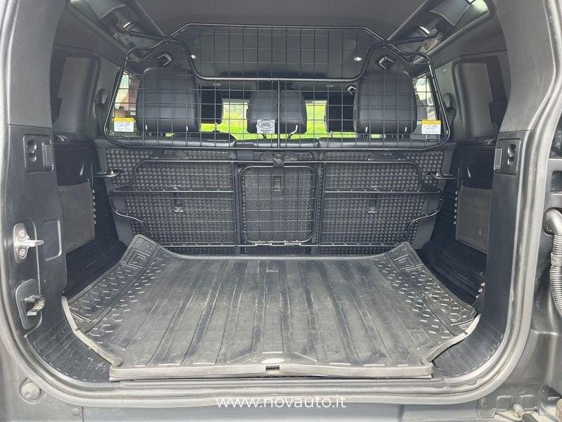 Land Rover Defender 3.0 D6 250 110 X-Dynamic S AWD auto.