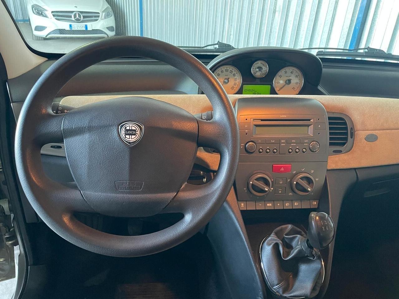 LANCIA YPSILON 100.000 km NEOPATENTATI UNICO PROPRIETARIO