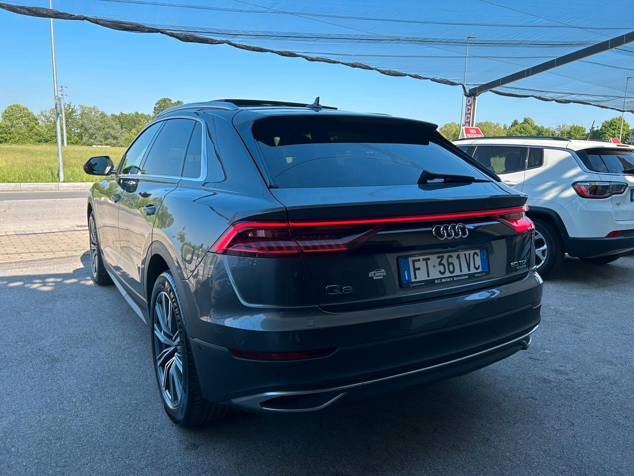 Audi Q8 50TDI 286CV Mhev quattro Tiptronic S-Line - PANORAMA