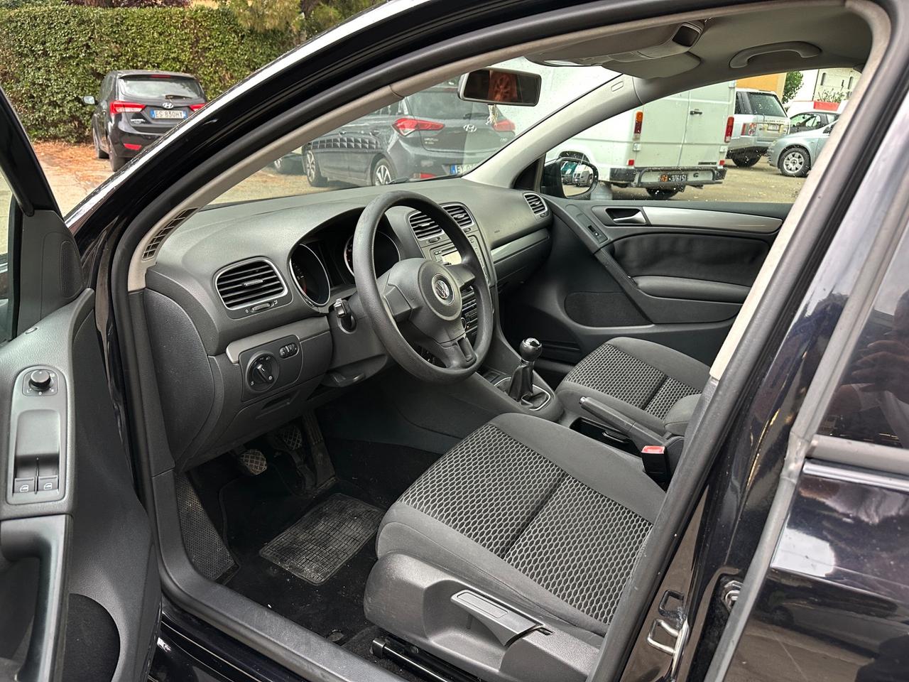 Volkswagen Golf 1.6 TDI DPF 5p. Highline soli 150mila km