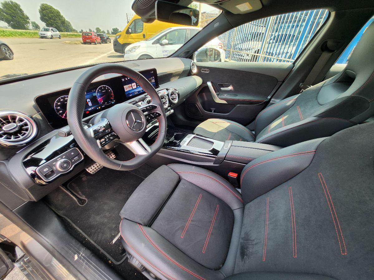 MERCEDES Classe A 180 Automatic Premium AMG MILD HYBRID