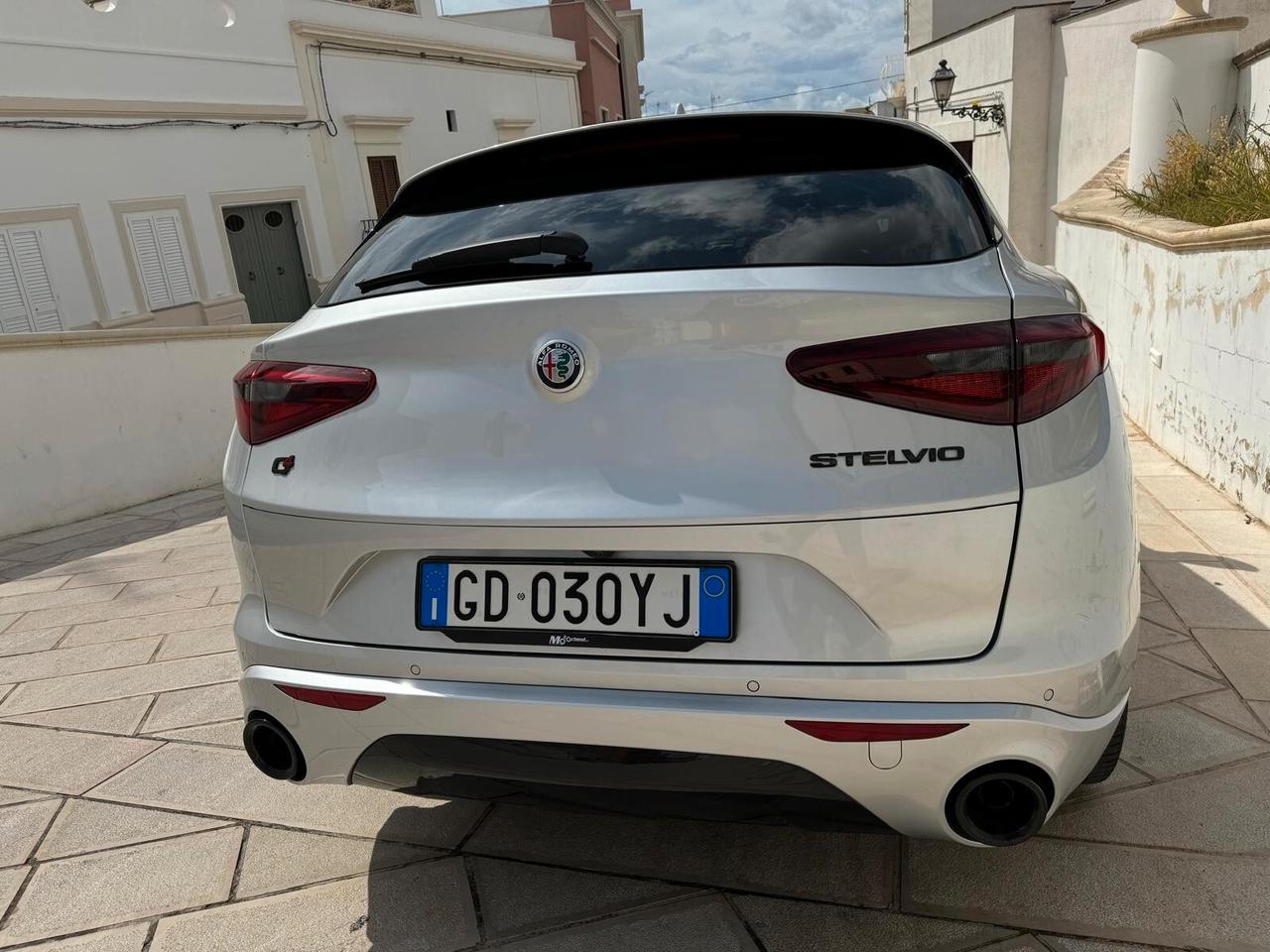 Alfa Romeo Stelvio 2.2 Turbodiesel 210 CV AT8 Q4 Veloce Tì
