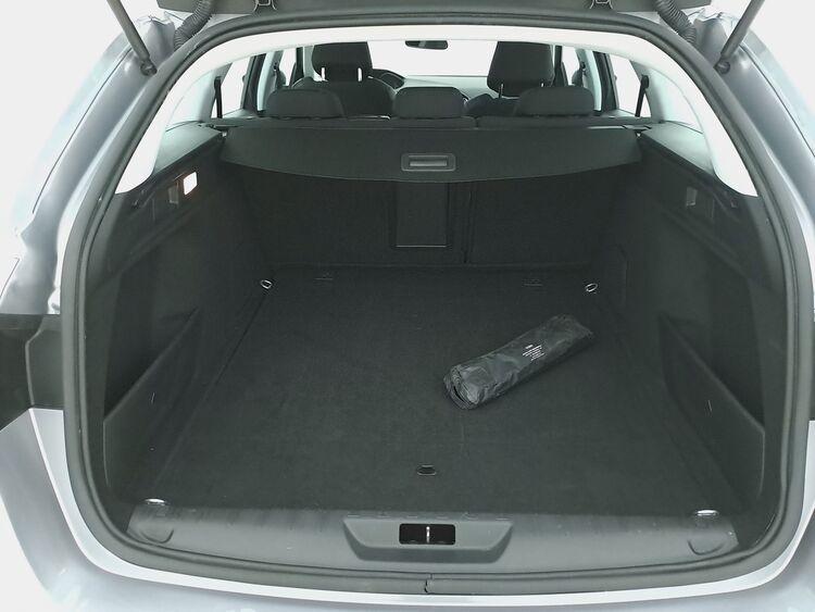 Peugeot 308 SW Allure EAT8 BR255590 1.5 Diesel 131CV