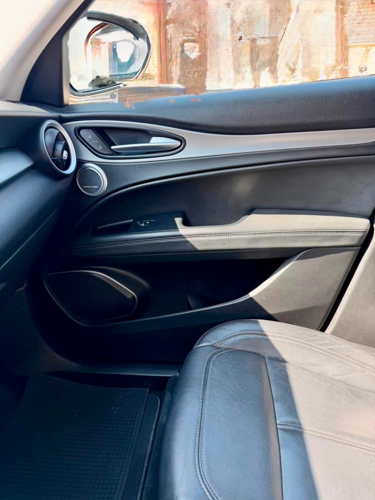 Alfa Romeo Stelvio 2.2 Turbodiesel 210 CV AT8 Q4 B-Tech