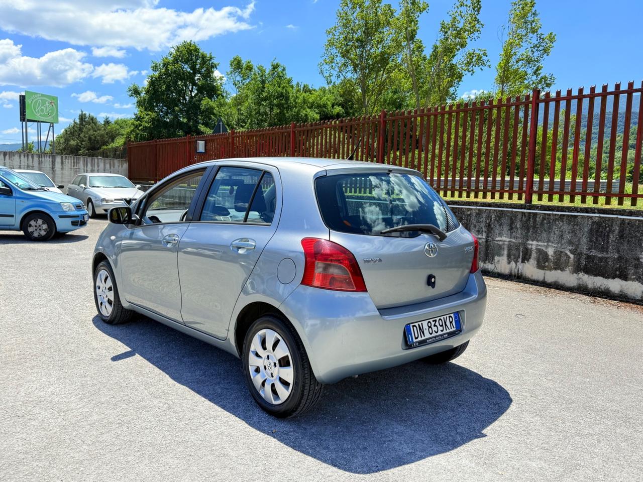 Toyota Yaris 1.0 5 porte Sol