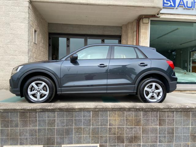 AUDI Q2 30 TDI S tronic Business Plus