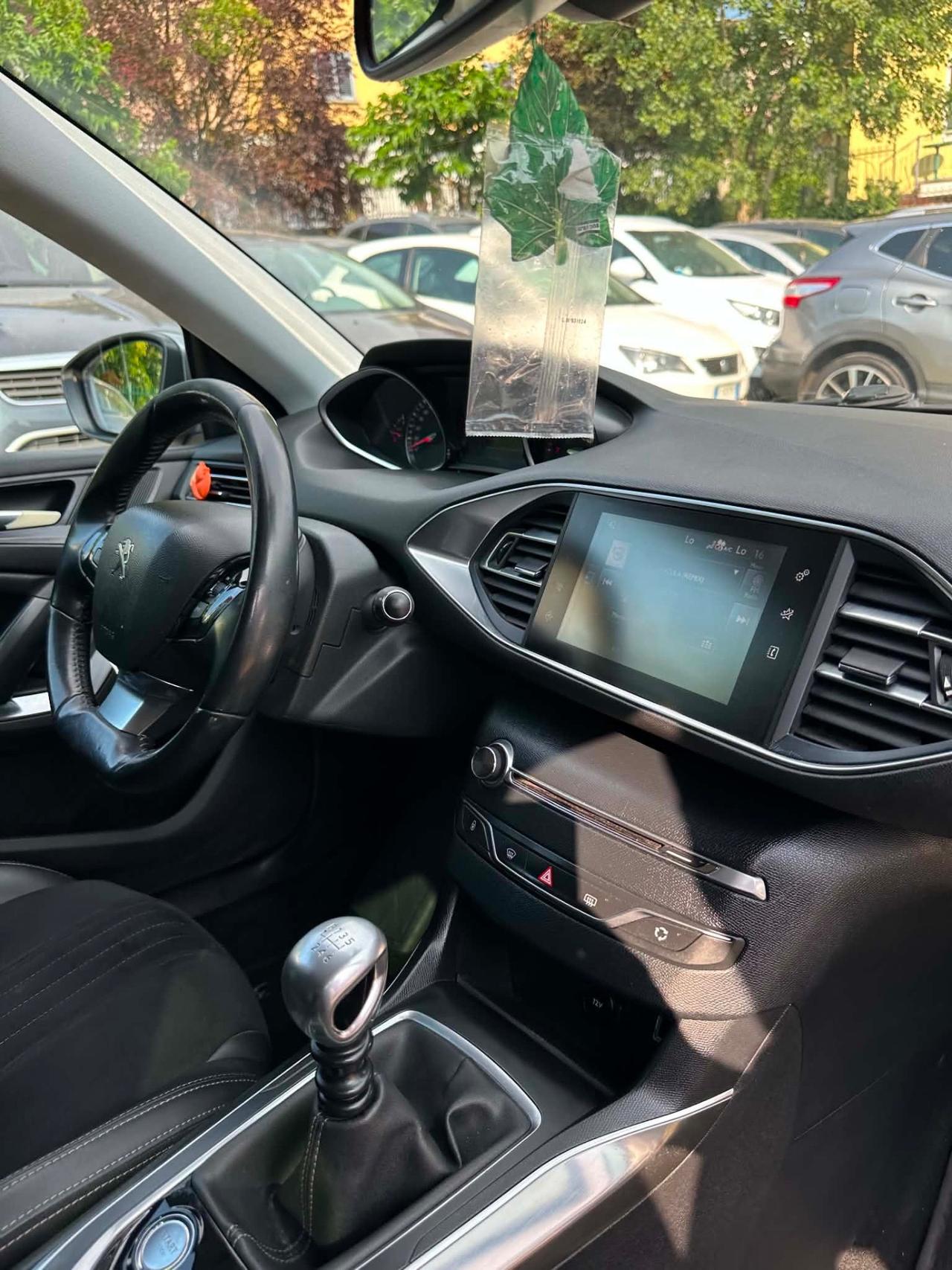Peugeot 308 S&S ALLURE KMCERT GARANZ UNICOPR