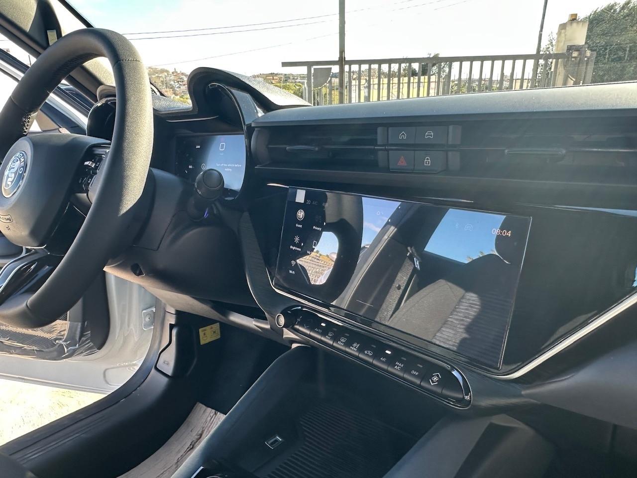 Alfa Romeo Junior 1.2 145 CV Hybrid eDCT6