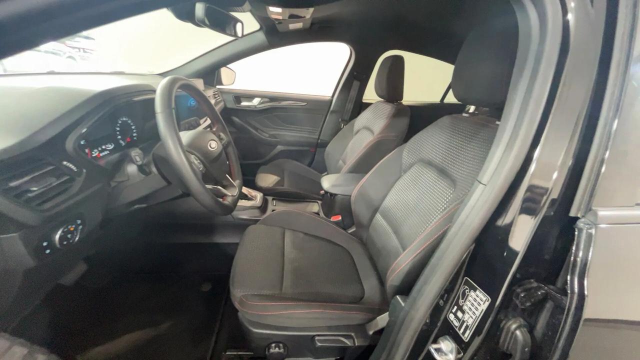Ford Focus 1.0 EcoBoost Hybrid 155 CV 5p. ST-Line