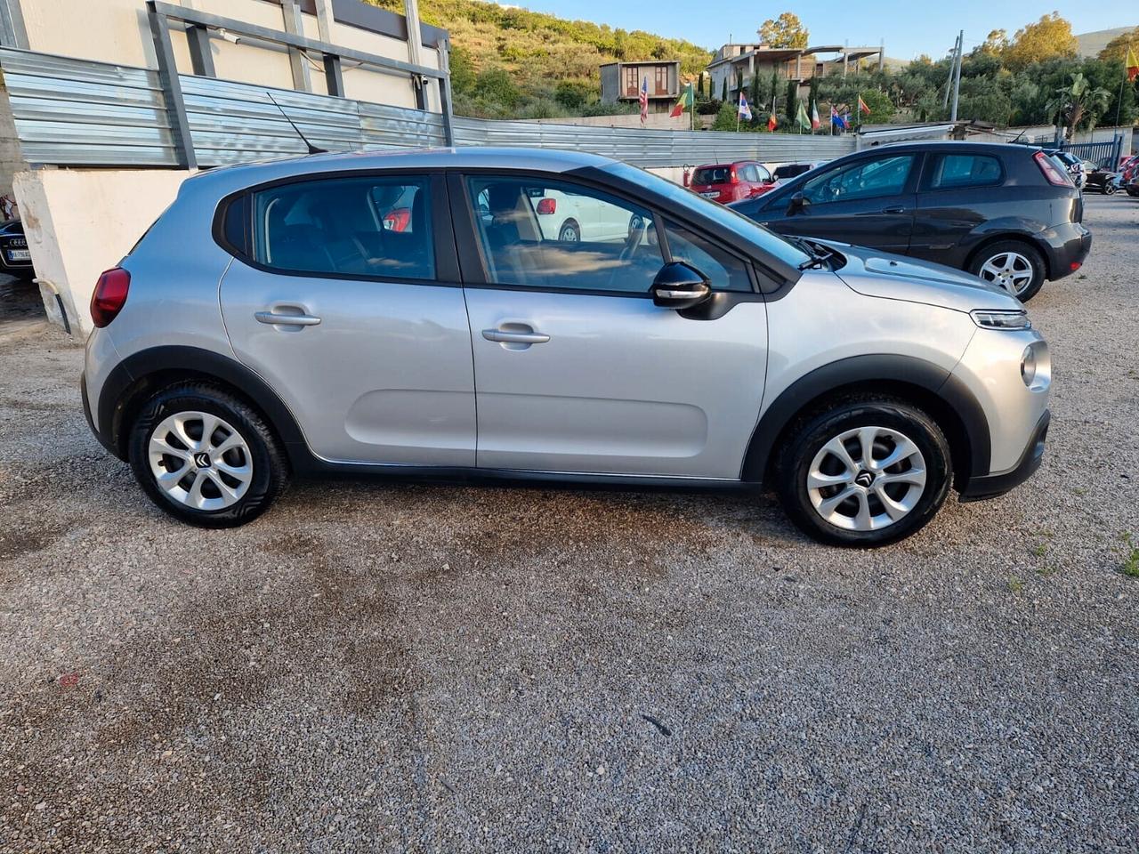 Citroen C3 PureTech 1.2 Live Edition