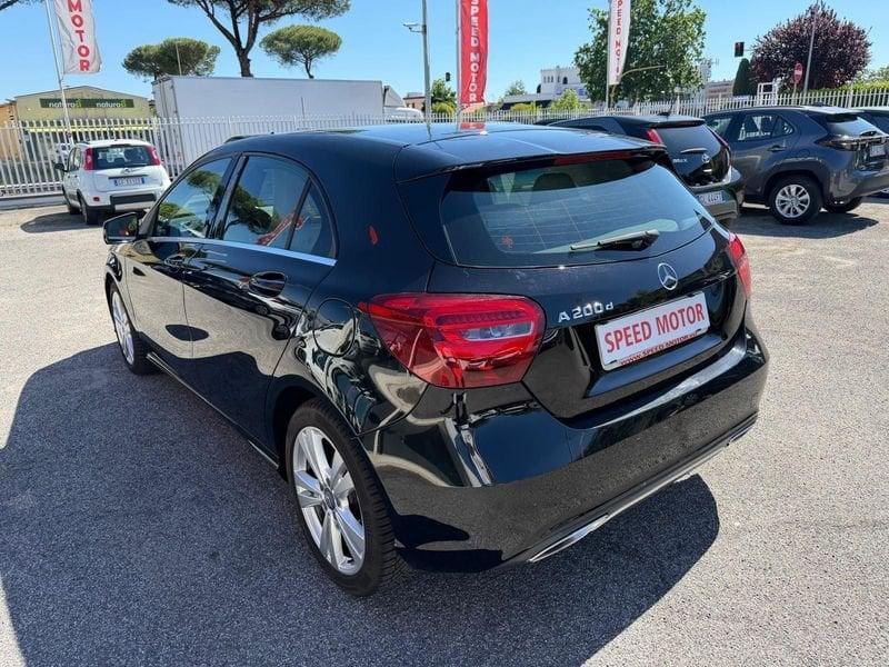 Mercedes-Benz Classe A 200 d Automatic Sport, RETROCAMERA