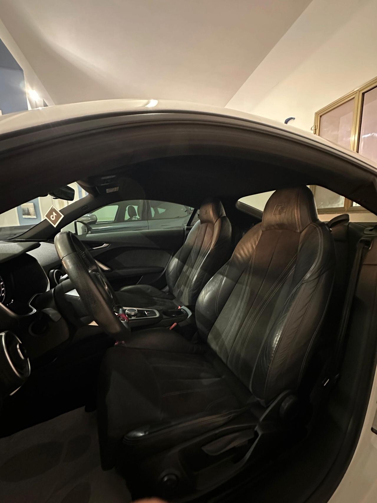 Audi TT Coupé 2.0 TDI ultra S line