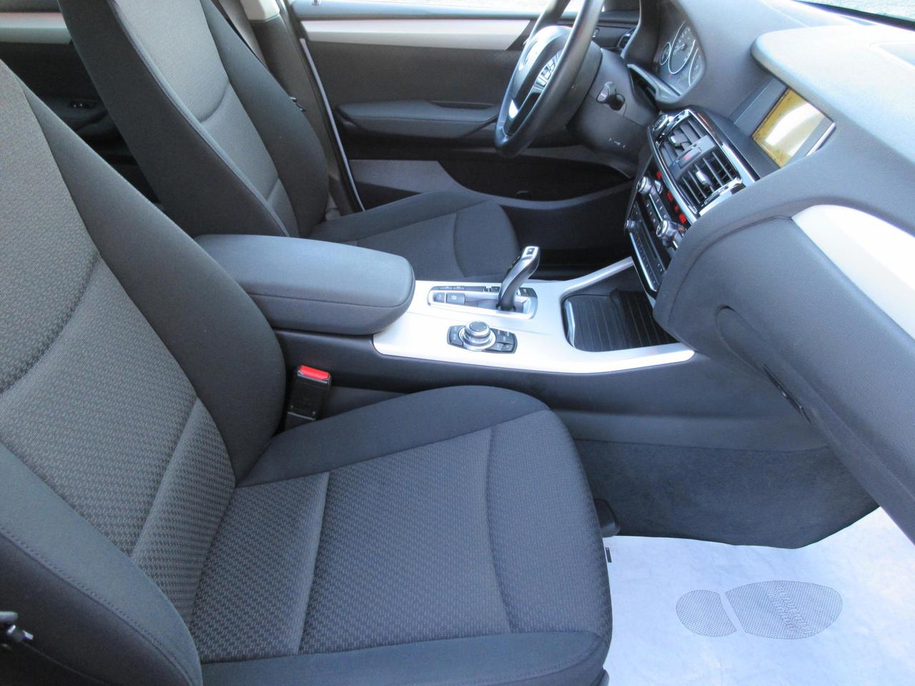 BMW X3 xDrive20d Business auto