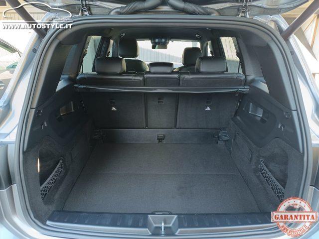 MERCEDES-BENZ GLB 200 d Automatic Sport
