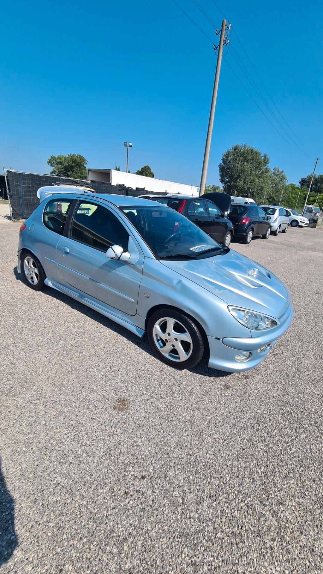 Peugeot 206 1.6 16V 5p.