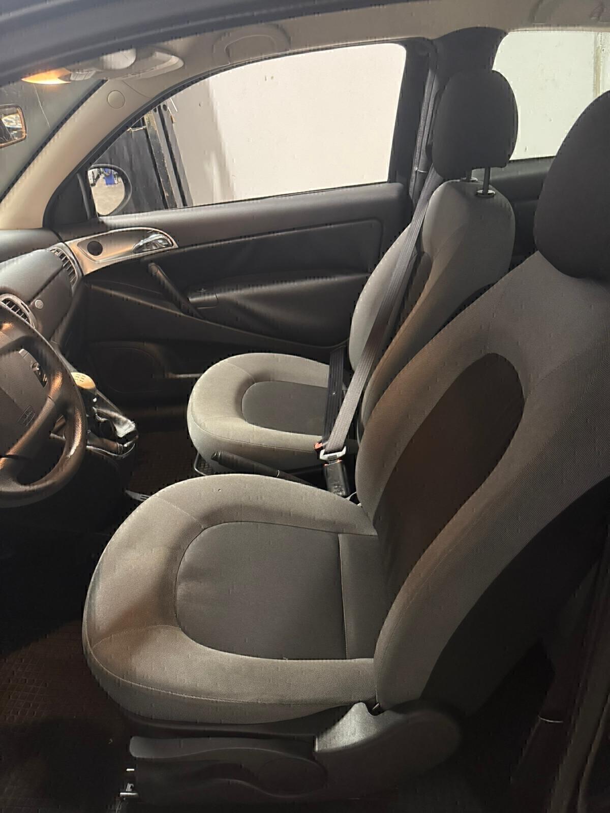 Lancia Ypsilon 1.2 2009 euro 4