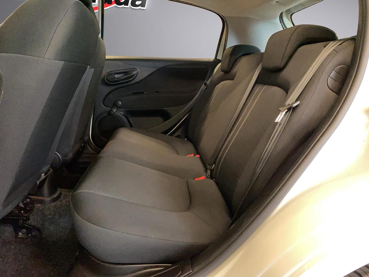 Fiat Punto 5p 1.2 Street E6
