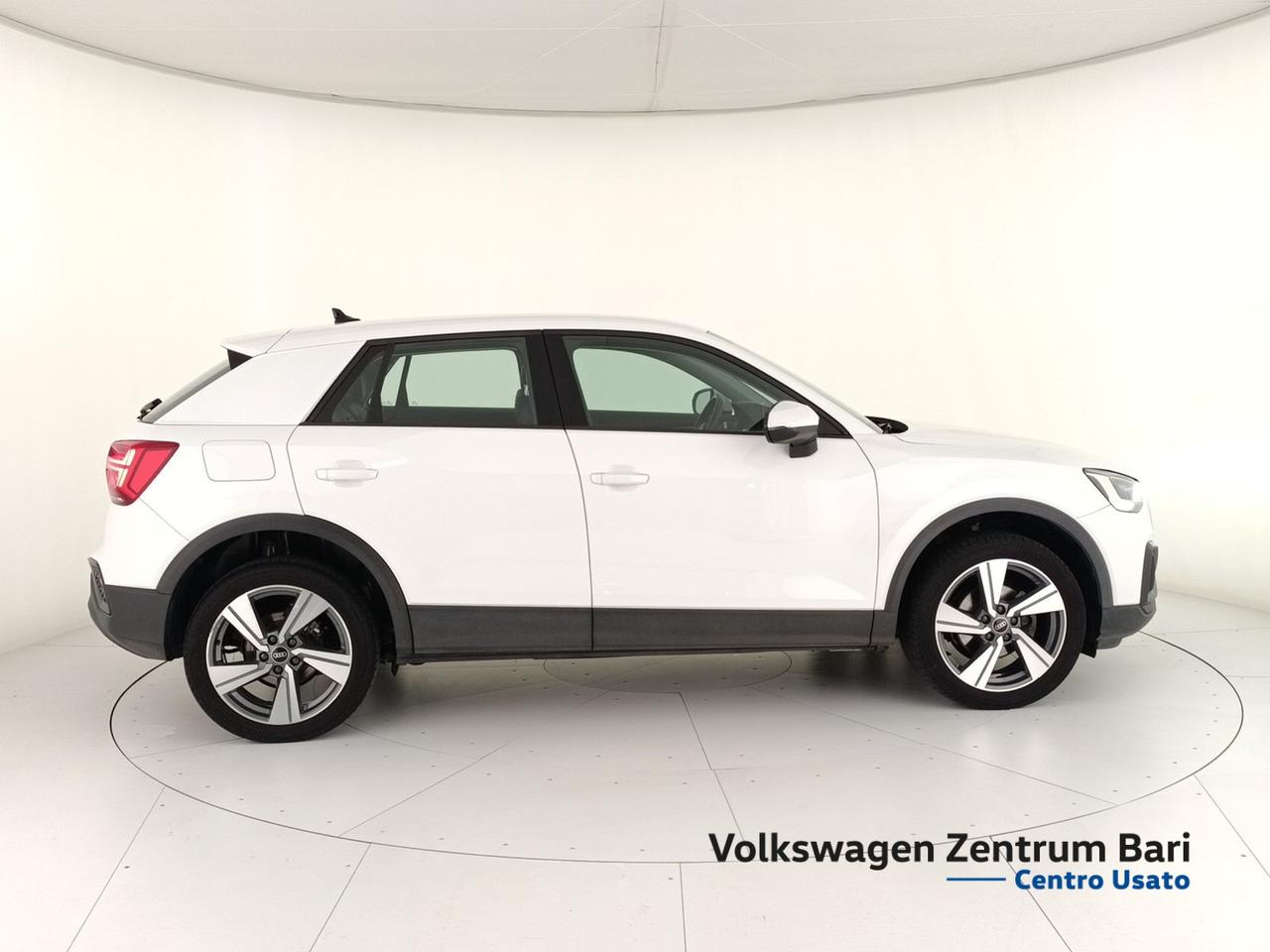 Audi Q2 30 2.0 tdi business s-tronic