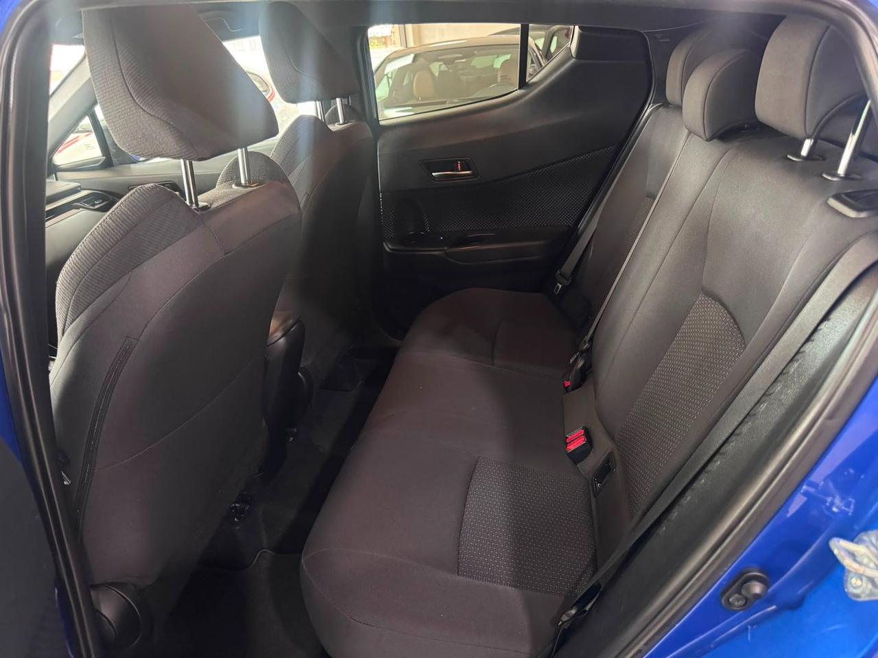 Toyota C-HR Lounge 1.8 HEV #11746
