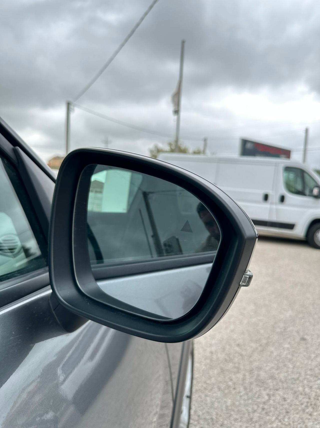 Nissan Juke 1.0 DIG-T 117 CV N-Connecta