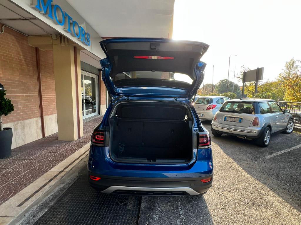Volkswagen T-Cross 1.0 tsi Sport 110cv *Promo SD 2025