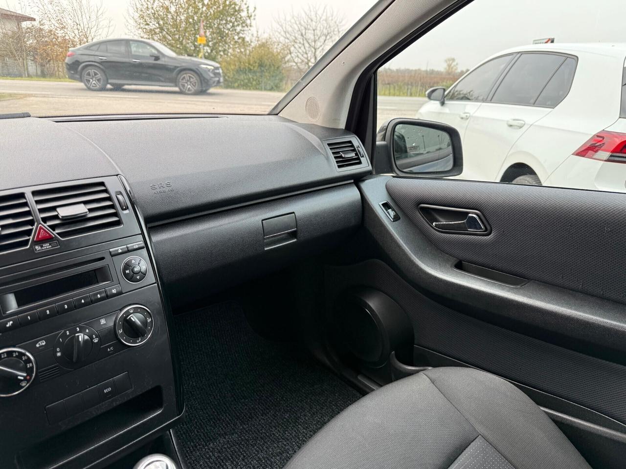 Mercedes-benz A 160 1.5 Benzina Neopatentati