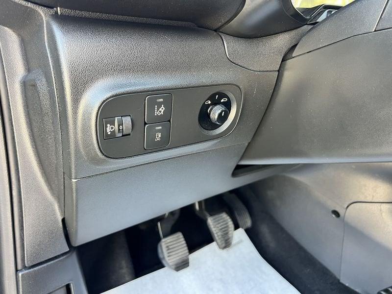 Citroën C3 C3 1.2 puretech Shine Gpl 82cv