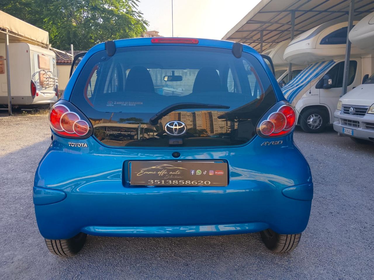 Toyota Aygo 1.0 12V VVT-i 5 porte Now 2011