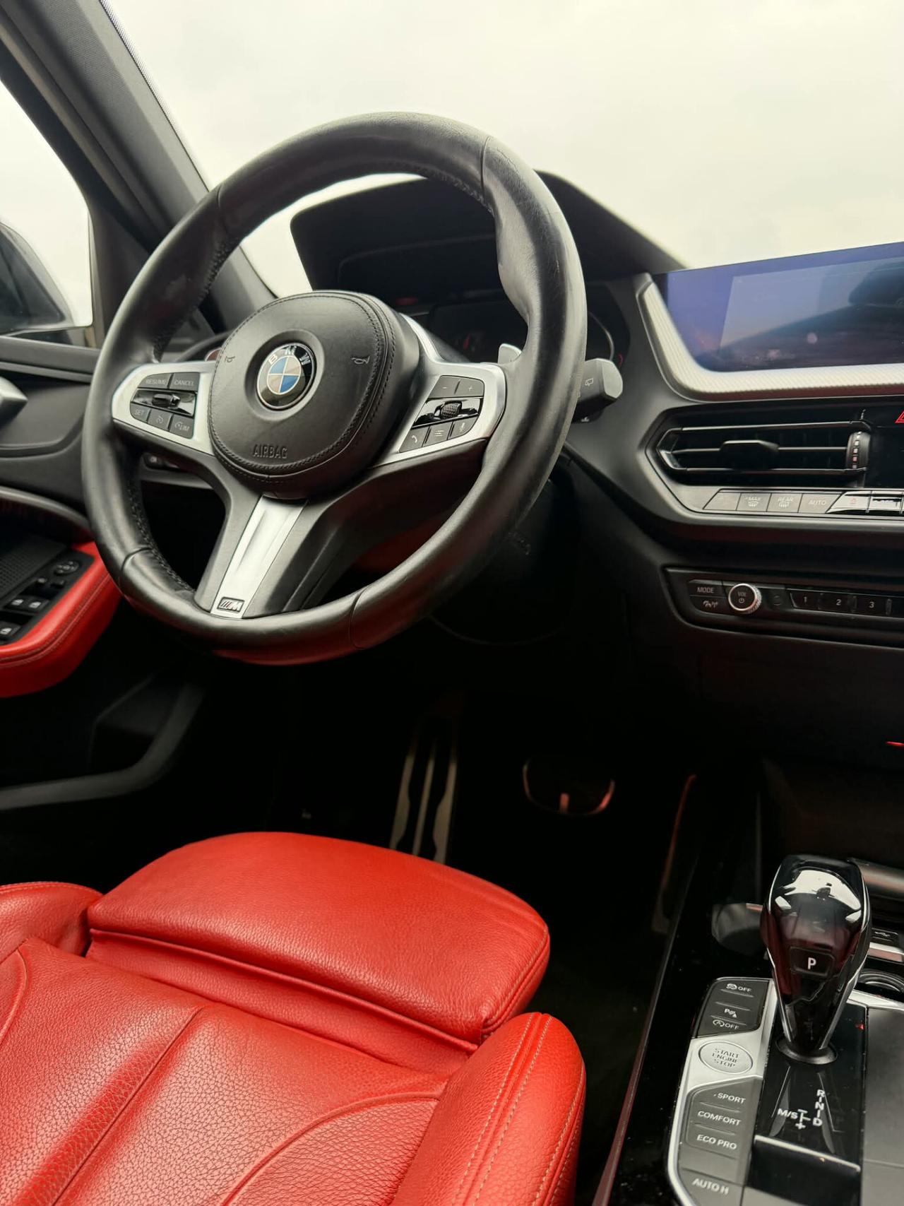 Bmw 118 118d 5p. Msport