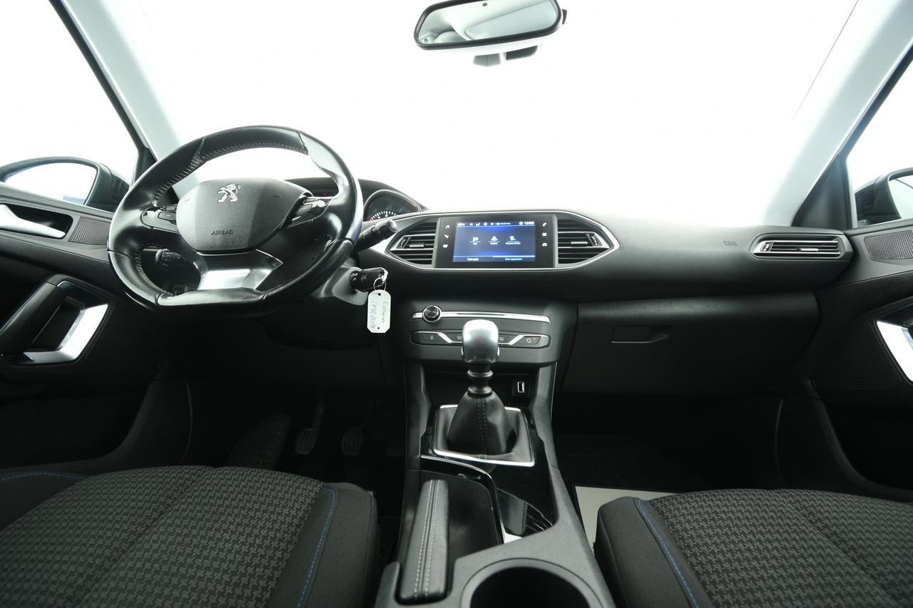 PEUGEOT 308 5p 1.5 bluehdi Business s&s 130cv NEOPATENTATI+APP CONNECT